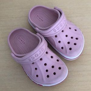 Toddler CROCS SIZE 6
